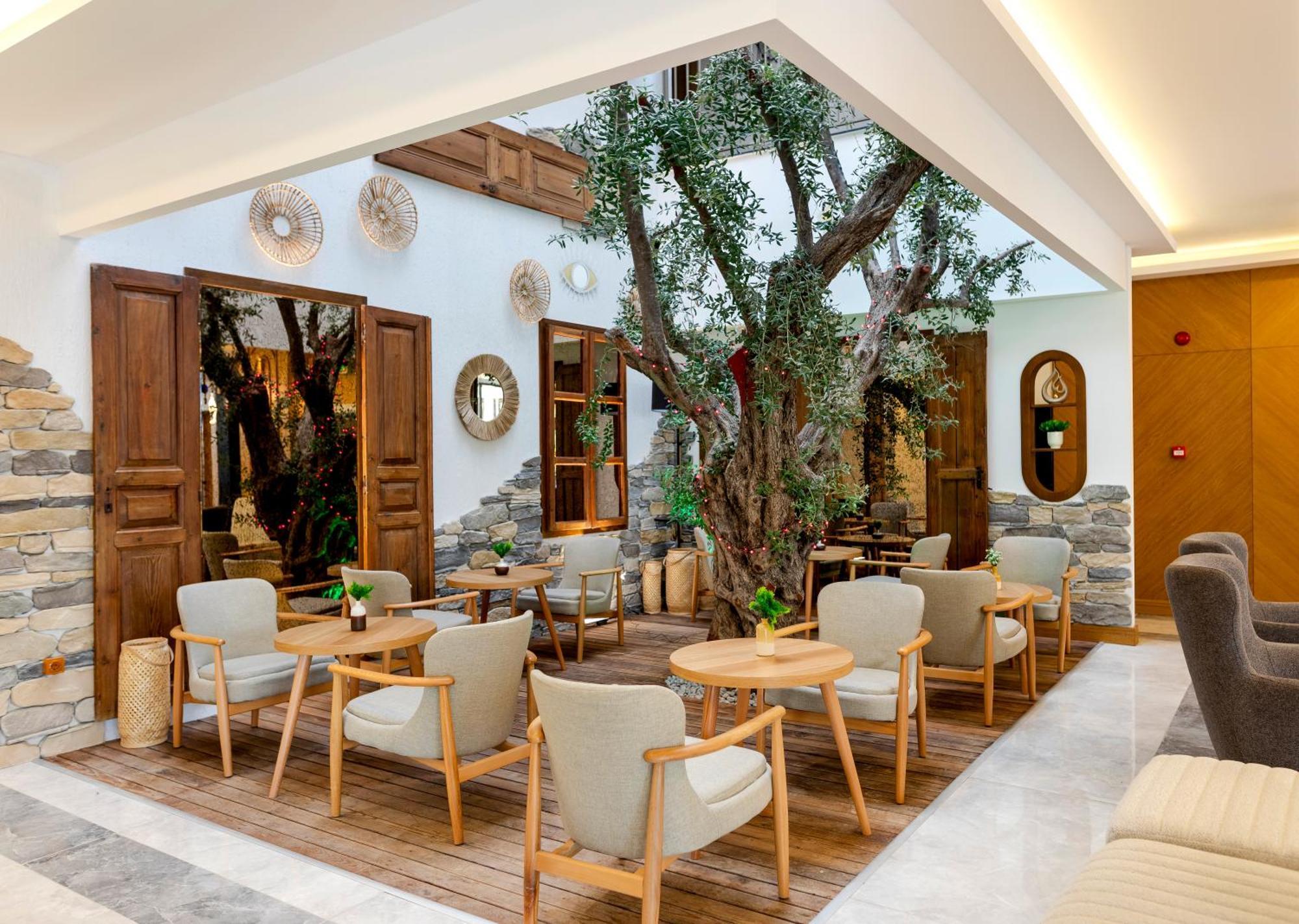 Guelluek Uno Elegance Otel ภายนอก รูปภาพ