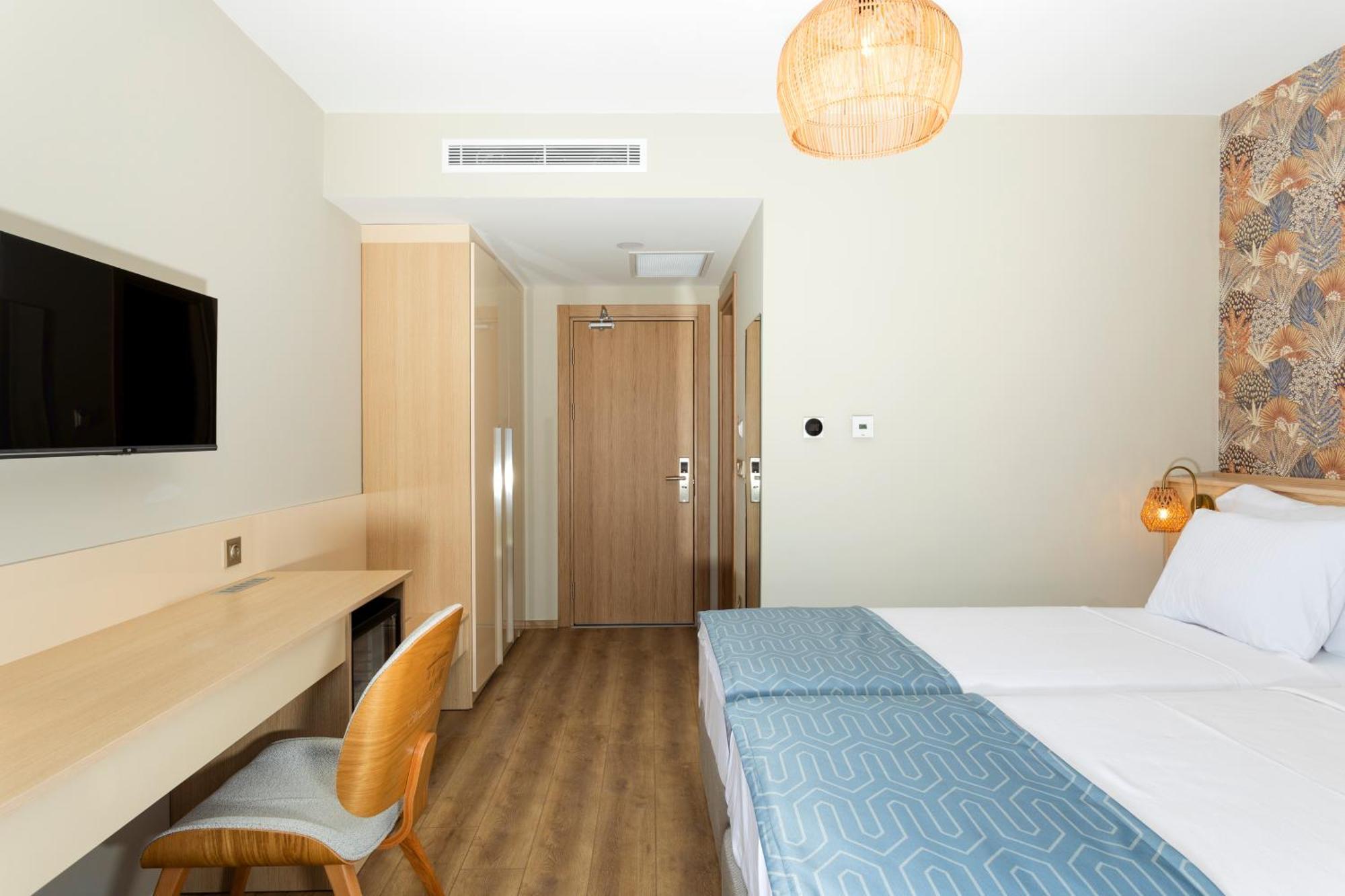 Guelluek Uno Elegance Otel ภายนอก รูปภาพ